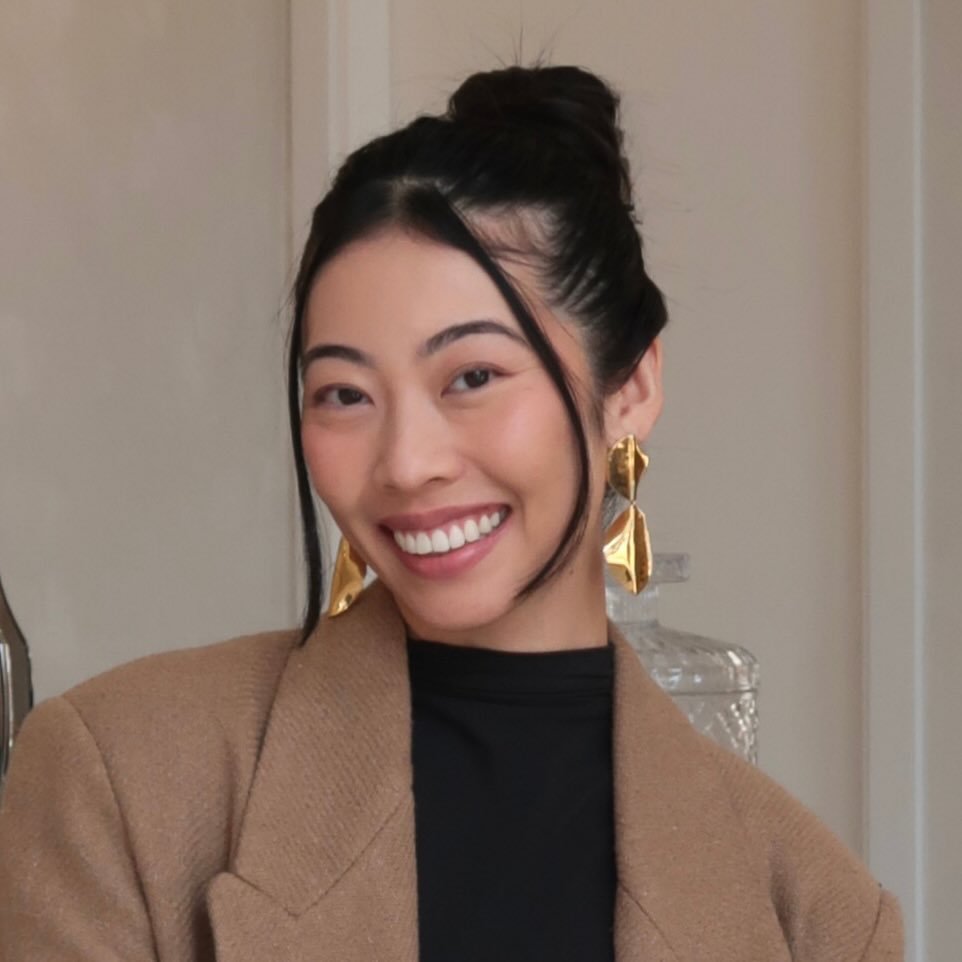 Christy Lee - @christy_ix