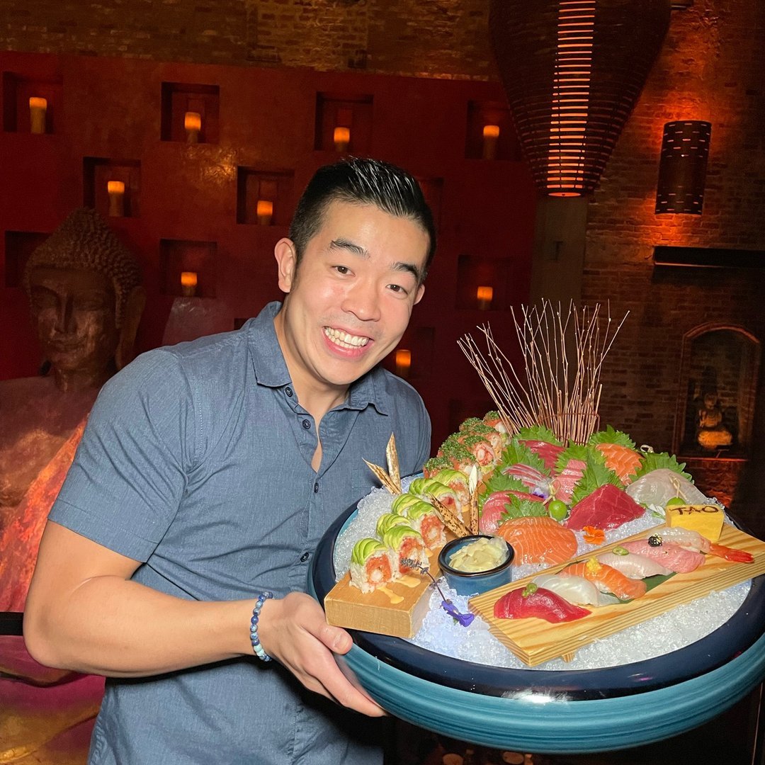 Jonathan Tso - @jayteetakesabite