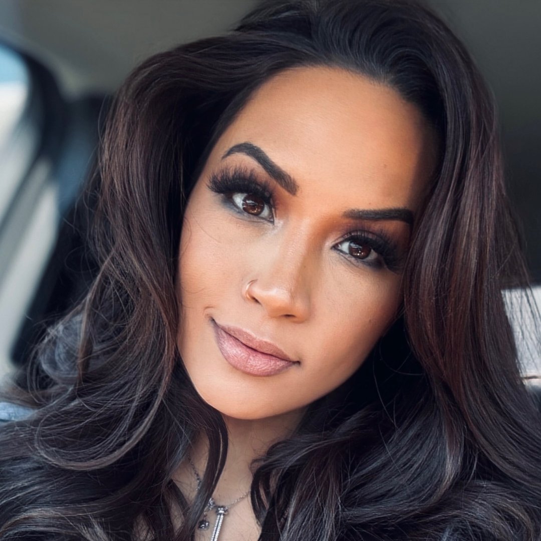 Sammie Morrissey - @sammiemorrissey