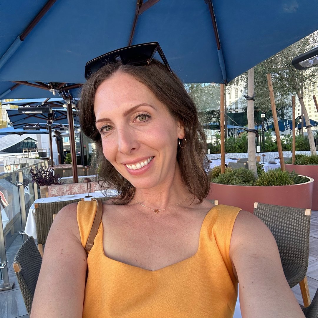 Lindsay Stewart - @thelasvegasfoodie